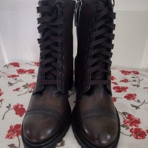 Thursday boot company